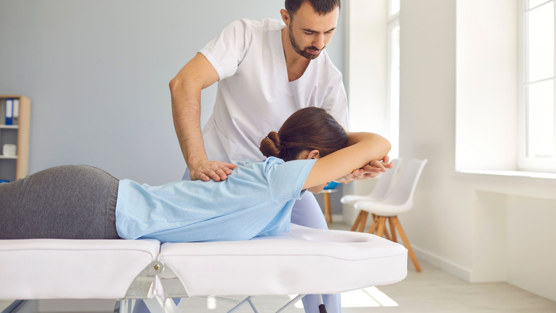 Chiropractor Guides Patients Toward Long Term Wellness